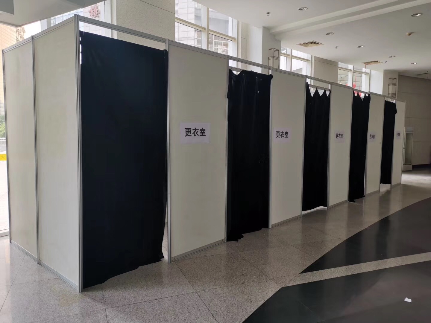 八棱柱更衣室租賃