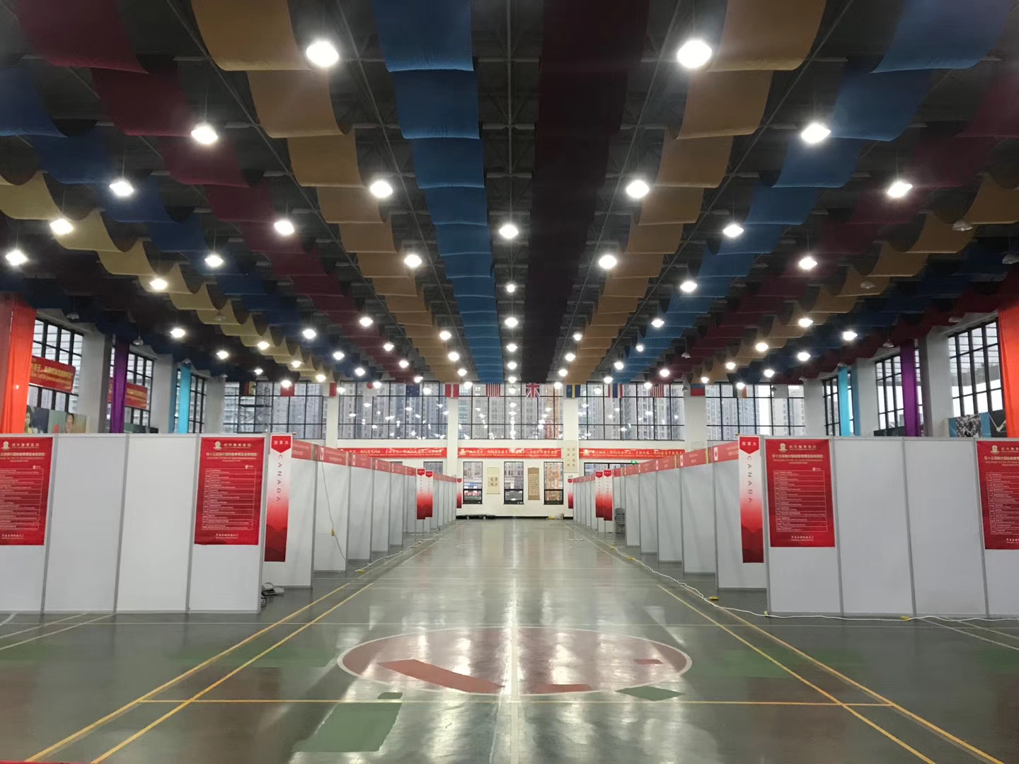 楓葉國(guó)際外語學(xué)校2019招生會(huì)